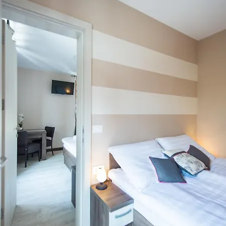 Pri Mostu Hotel