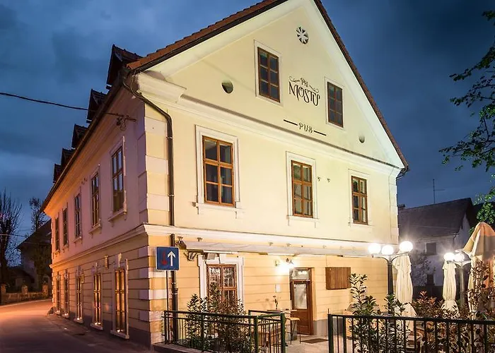 Szálloda Pri Mostu 3*